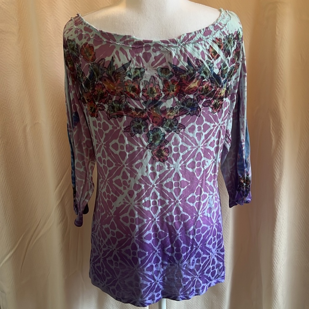 Butterfly dropout 🦋 Purple/Blue floral/Swallow 3/4 sleeve Top. - Picture 3 of 13